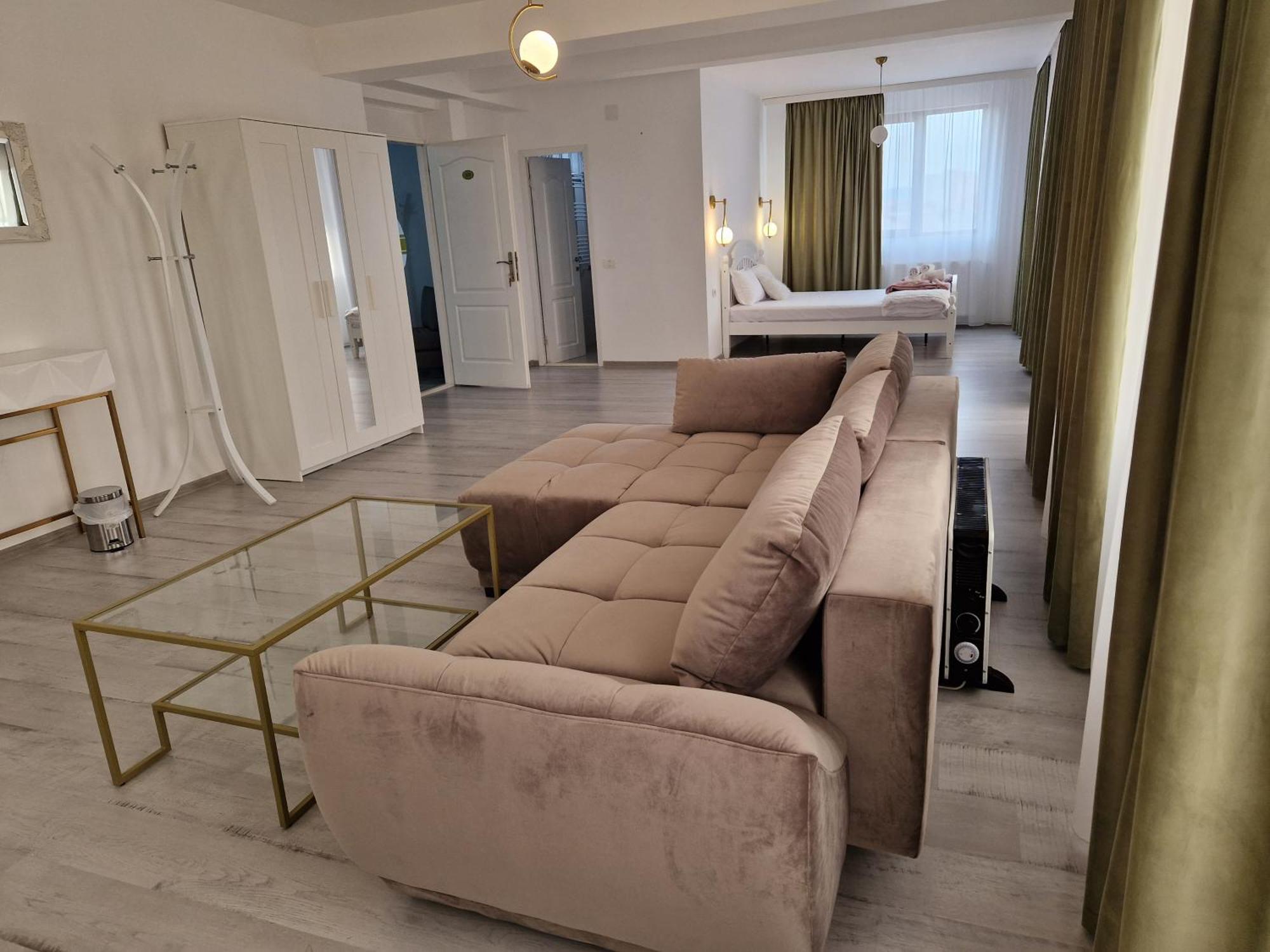 Caprice Deluxe Accomodation โดรเบตา-ตูร์นู เซเวริน ภายนอก รูปภาพ