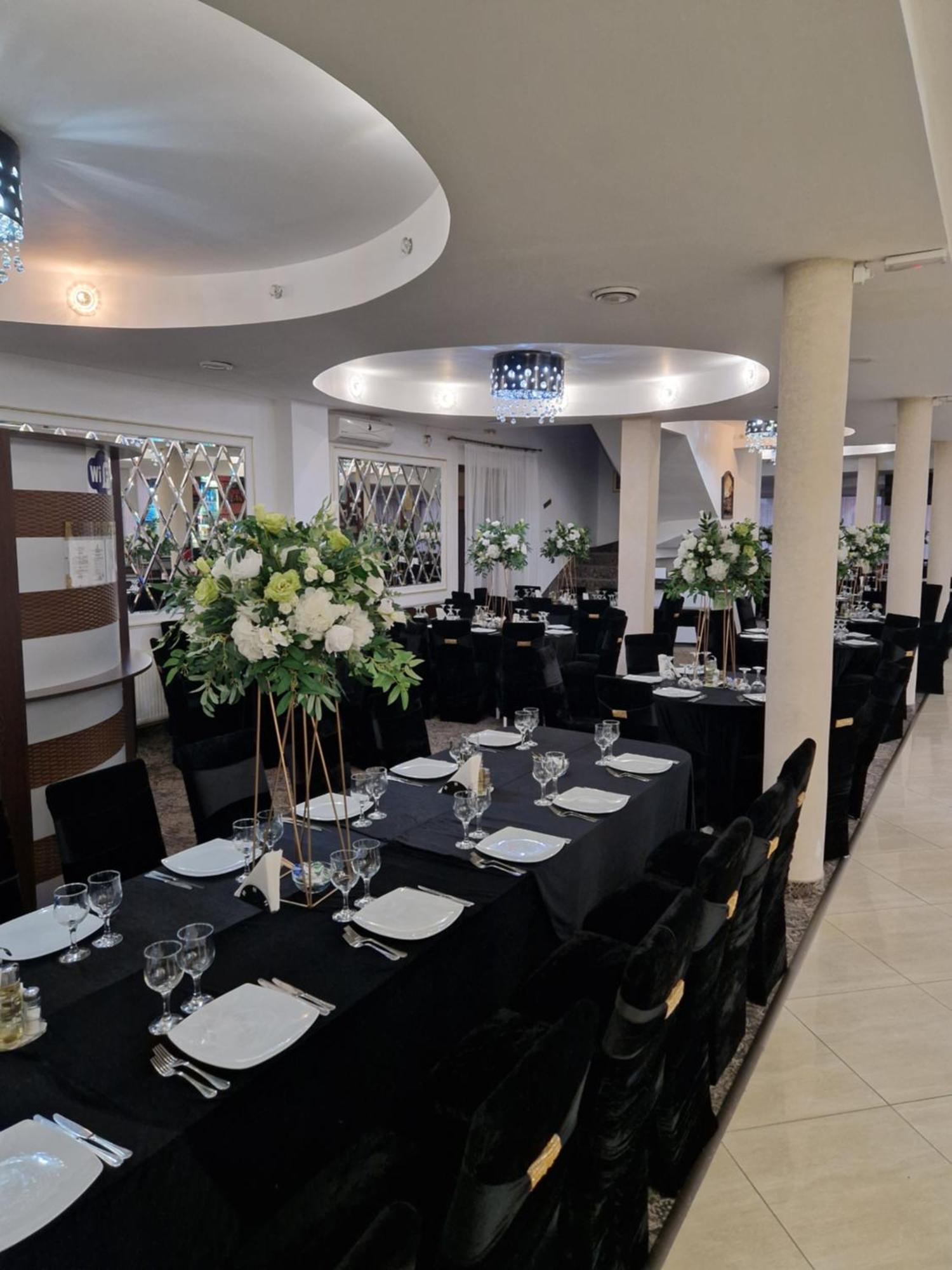 Caprice Deluxe Accomodation โดรเบตา-ตูร์นู เซเวริน ภายนอก รูปภาพ