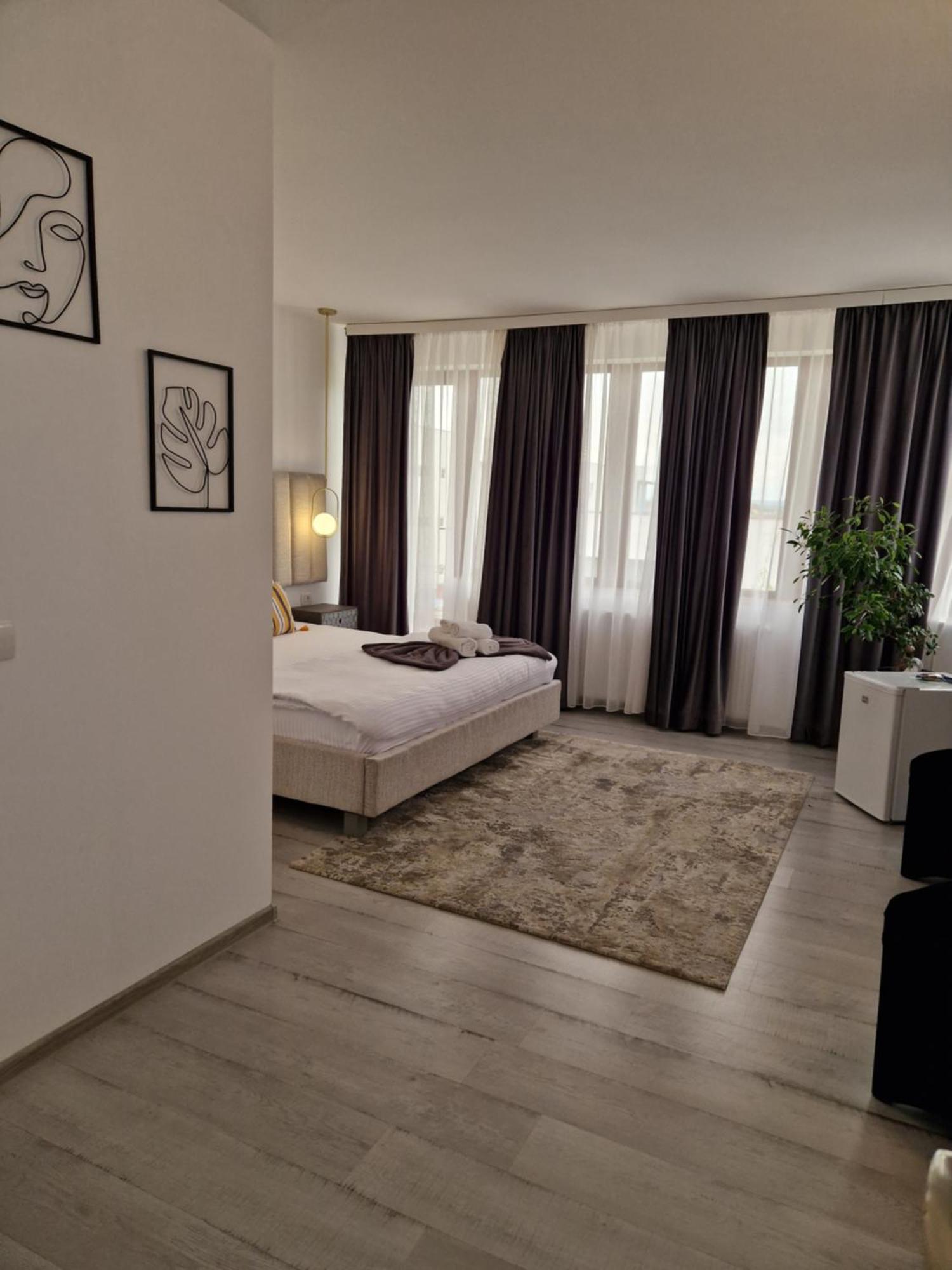 Caprice Deluxe Accomodation โดรเบตา-ตูร์นู เซเวริน ห้อง รูปภาพ